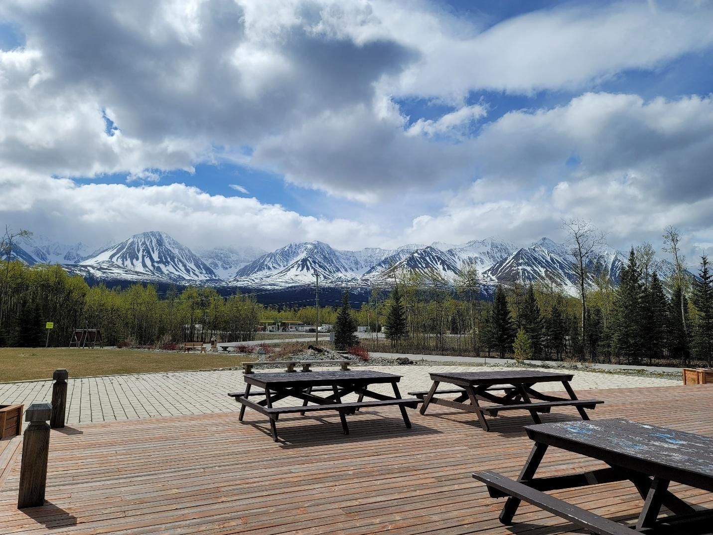 View of the Kluane mountain range, in Kluane National Park, Yukon, Canada