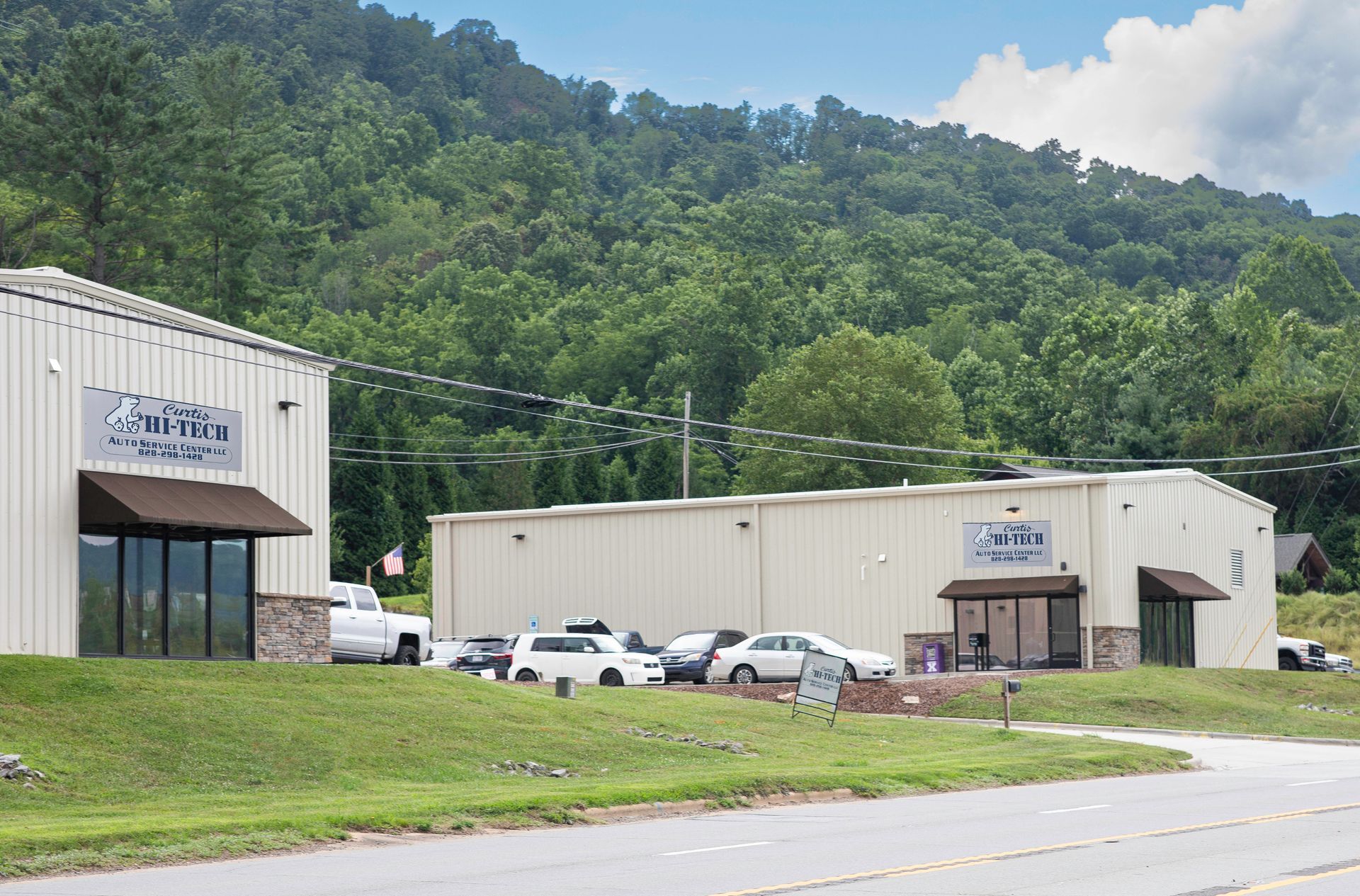 Outside the auto repair shop | Curtis Hi-Tech Auto Service Center