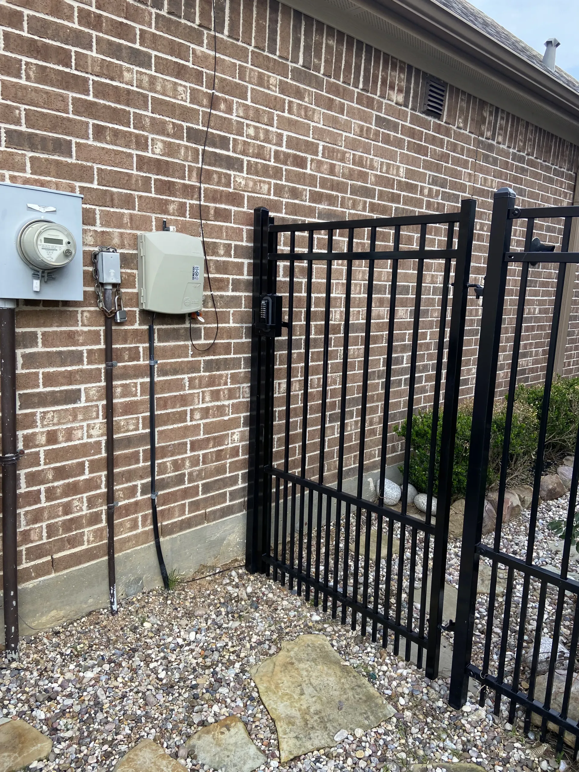 Fence installation in Conroe Texas by Ark Fence