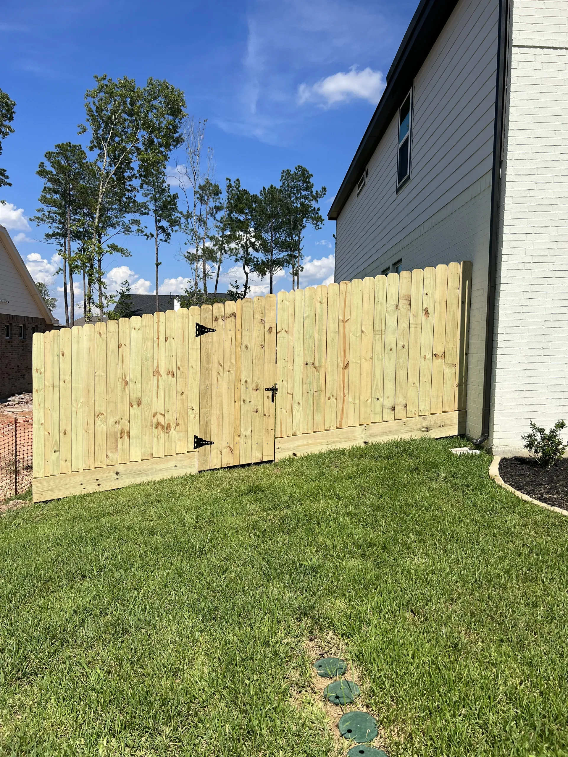 Fence installation in Montgomery Texas by Ark Fence