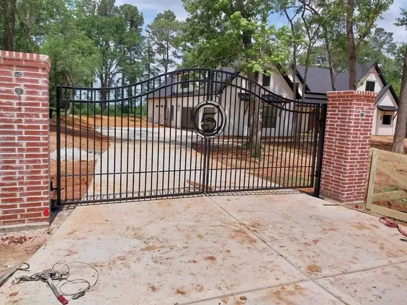 Decorative metal fence by Ark Fence
