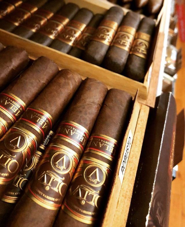 Cigar Lounge & Shop Englewood, CO Edward's Pipes & Tobacco Shop