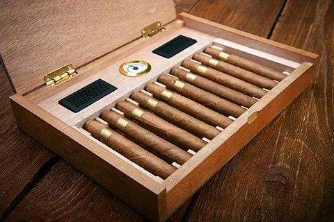 Our Products | Englewood, CO | Edward's Pipes & Tobacco Shop