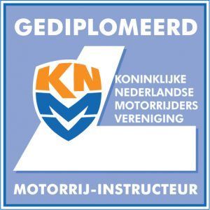 Een logo met de tekst gedplomeerd erop