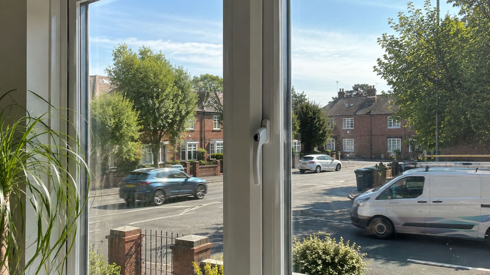 What glass should you choose for noise reduction? Explore the pros and cons of triple glazing