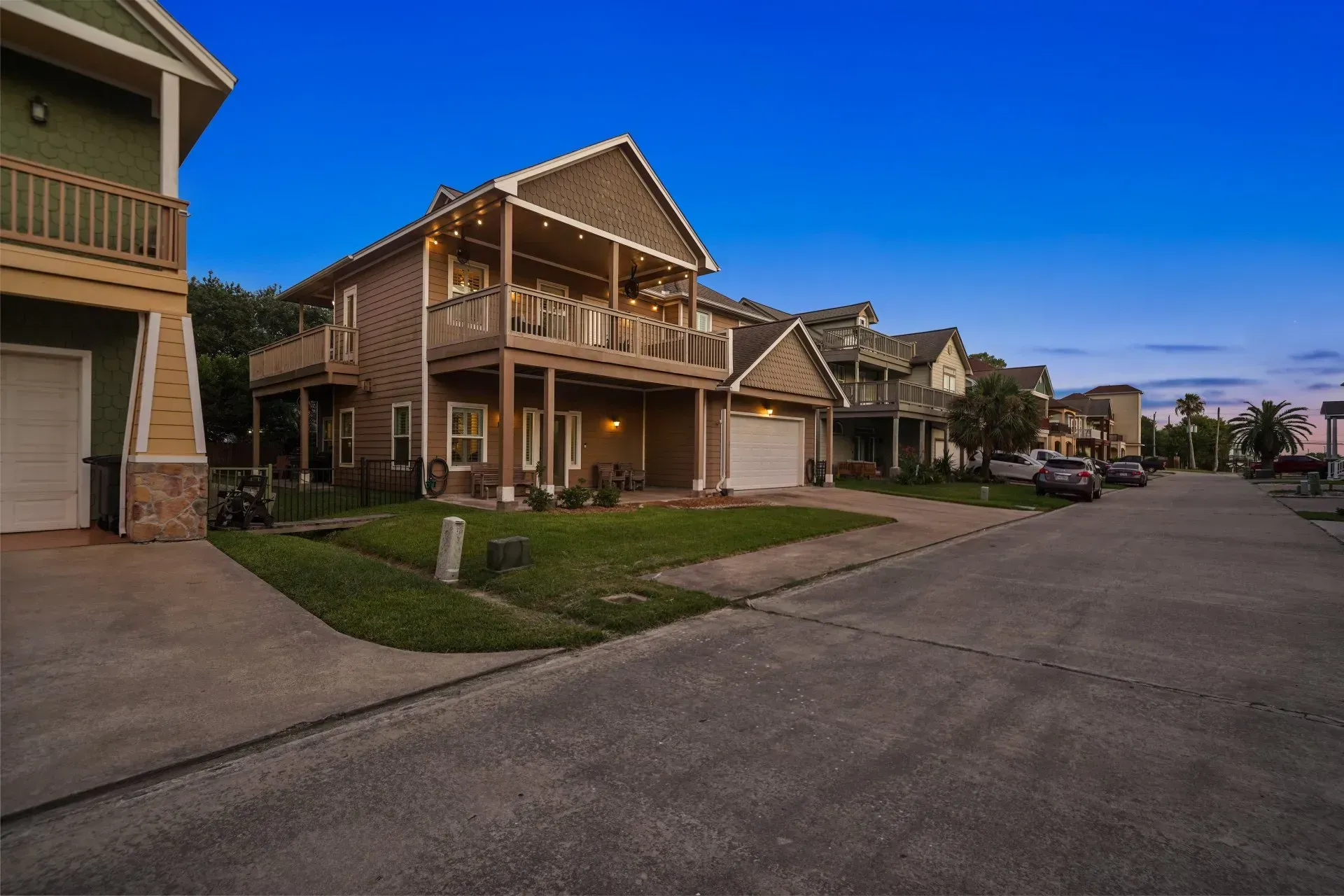 Real Estate Twilight Photos