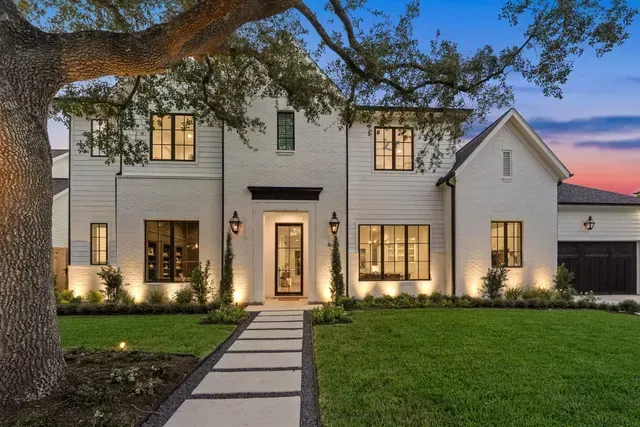 Twilight Real Estate Photography