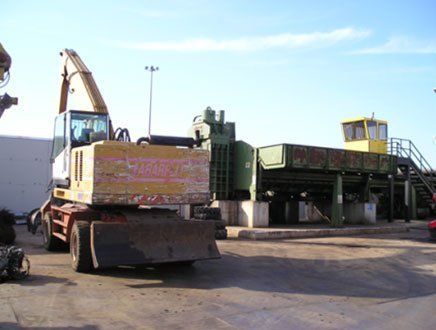 strumenti di azienda di autodemolizioni