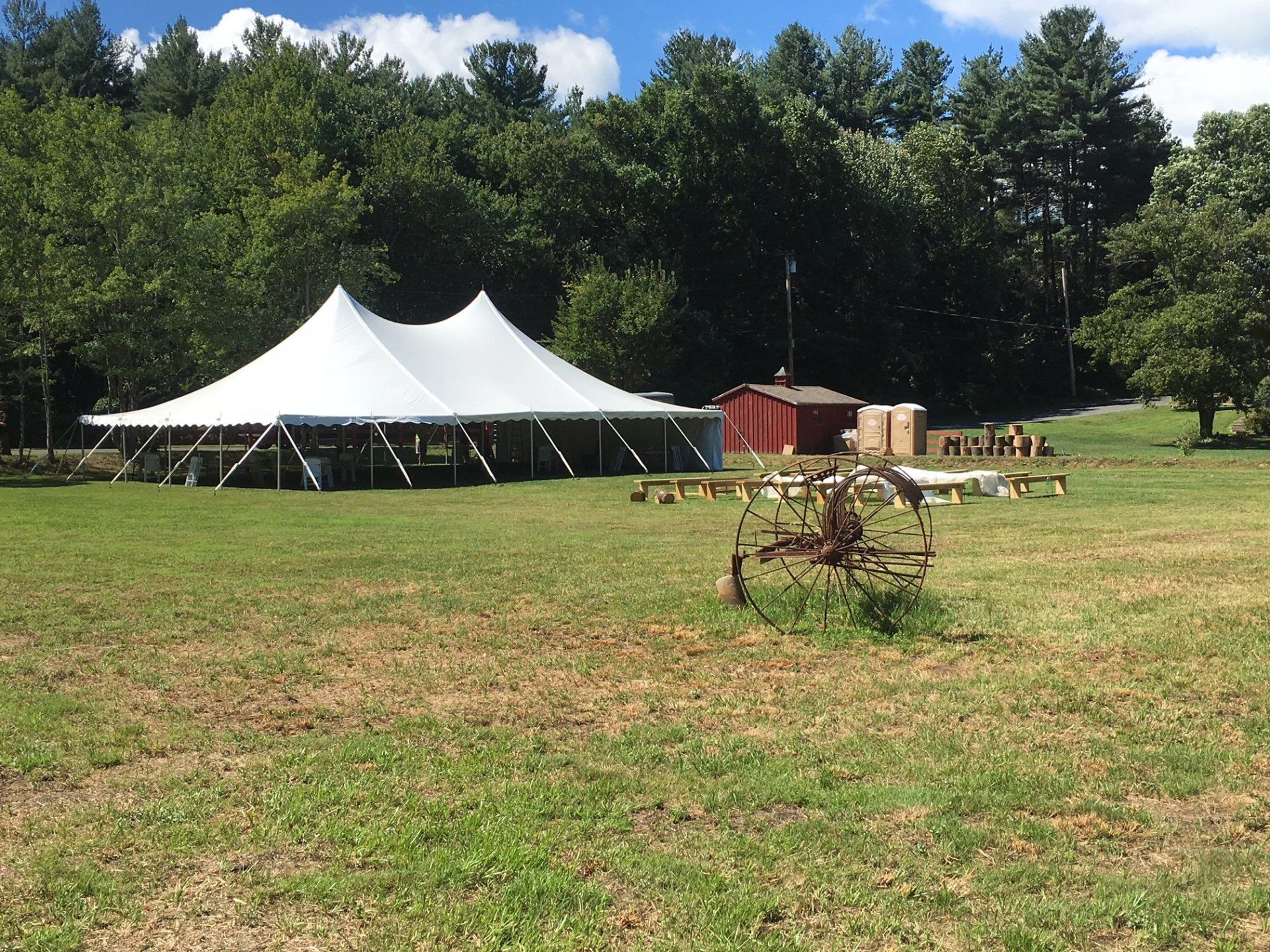 TNT Table and Chair Rentals Serving Western MA and Connecticut