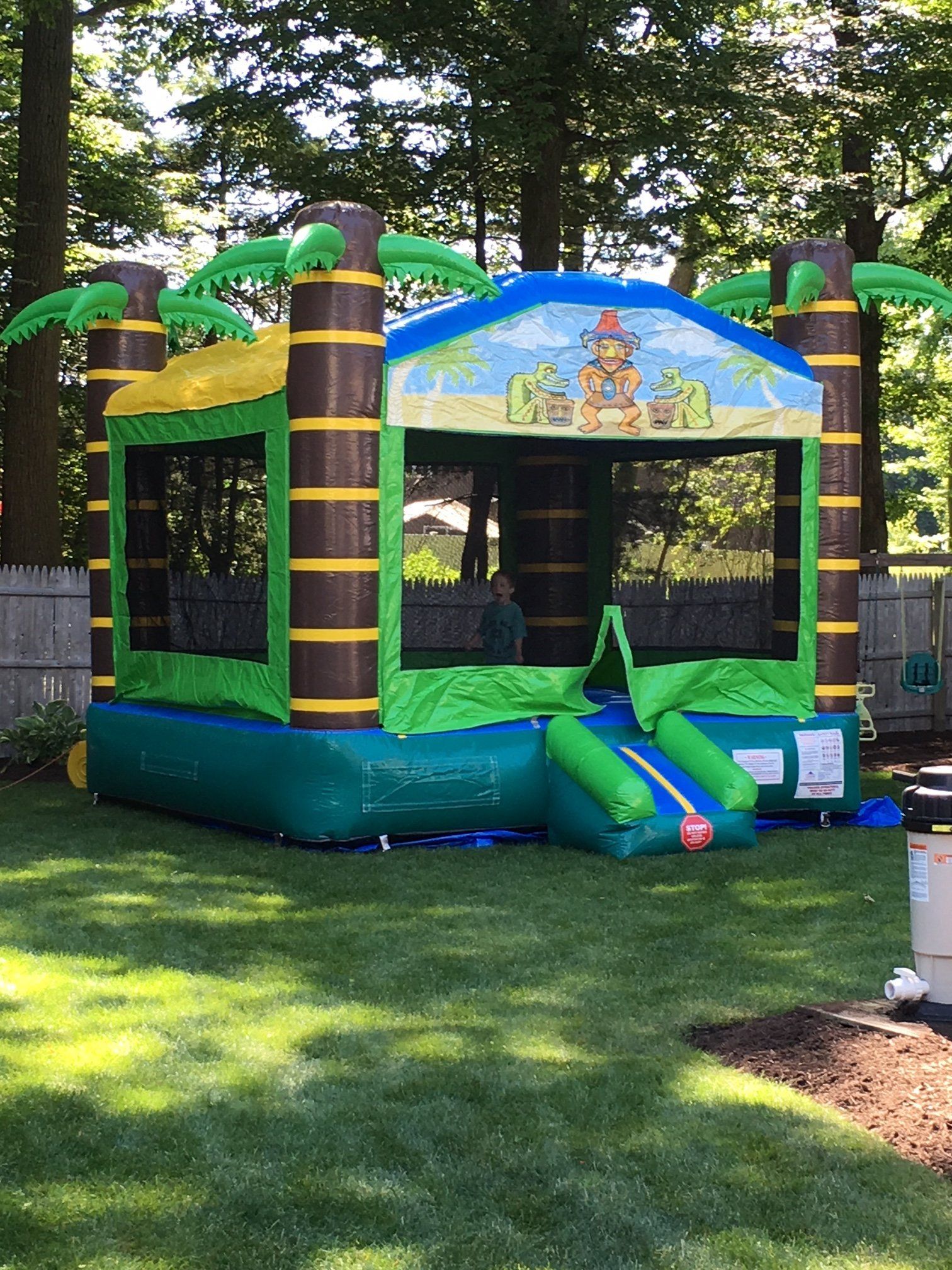 TNT Table and Chair Rentals Serving Western MA and Connecticut