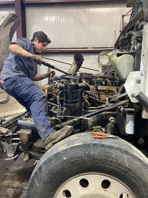 Top Dog Auto Repair Truck Work