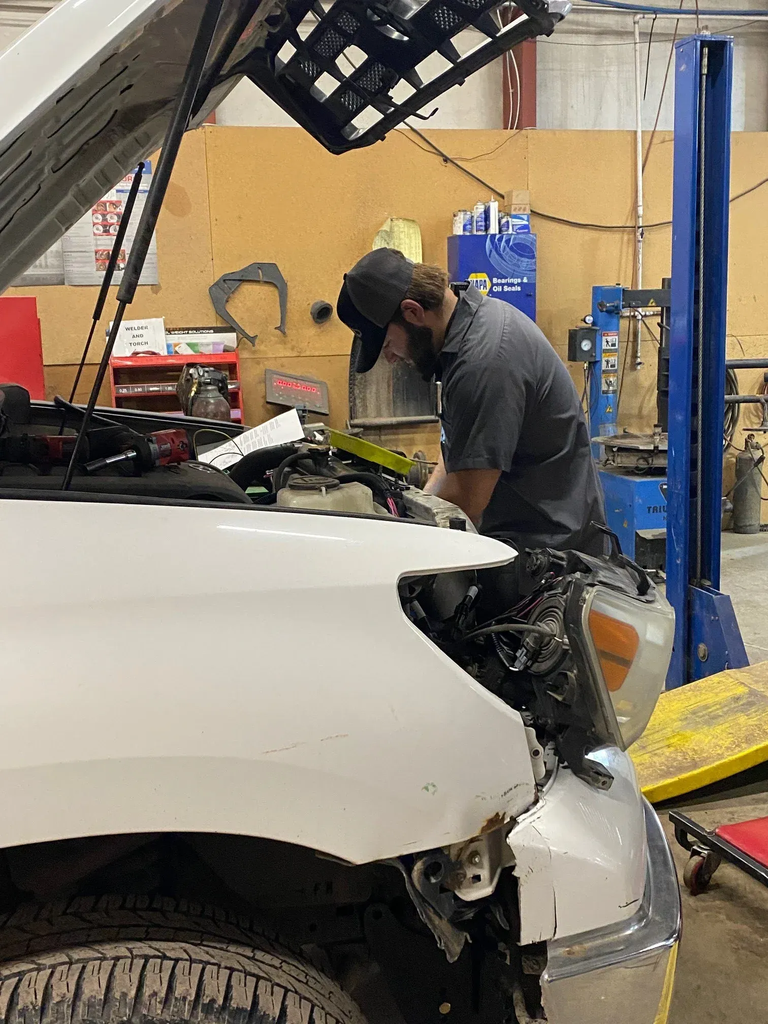 Top Dog Auto Repair Truck Work