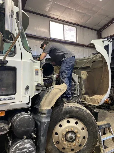 Top Dog Auto Repair Truck Work