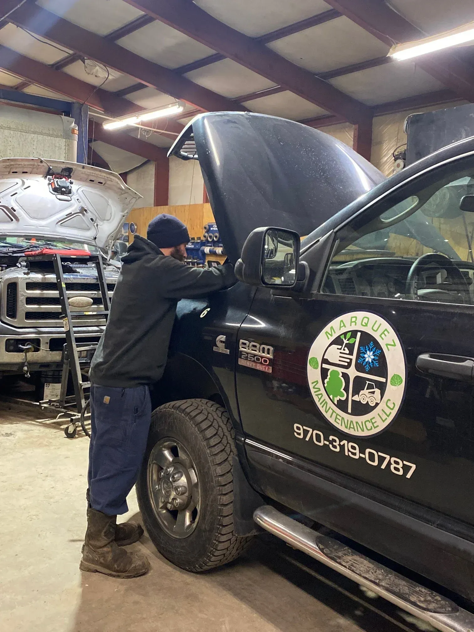 Top Dog Auto Repair Truck Work