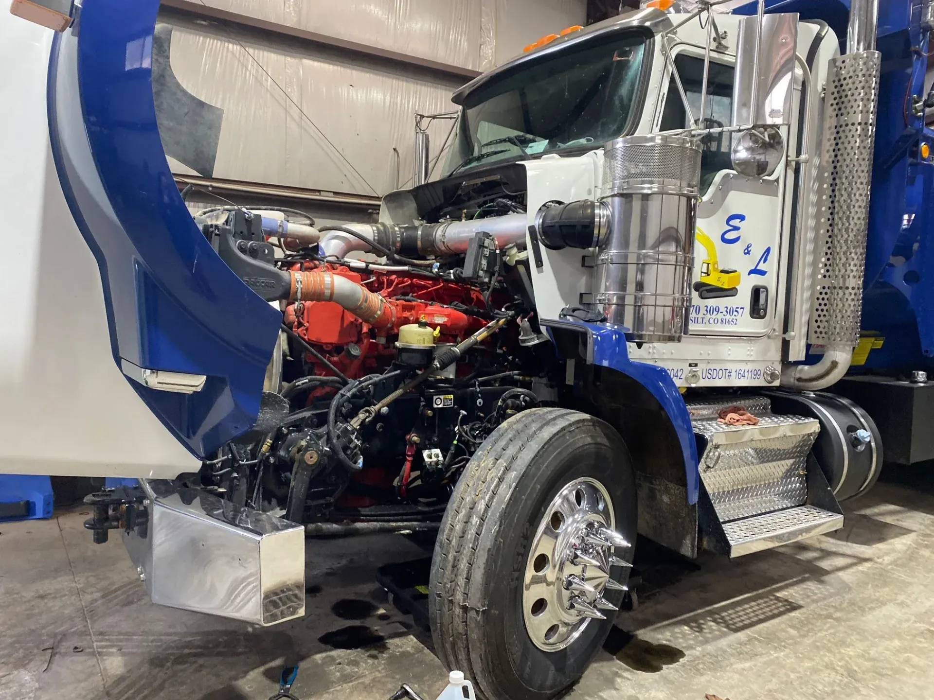 Top Dog Auto Repair Truck Work