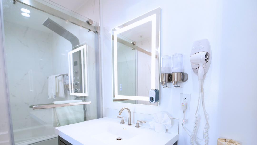 Omes Los Angeles Luxury Bathroom Mirror
