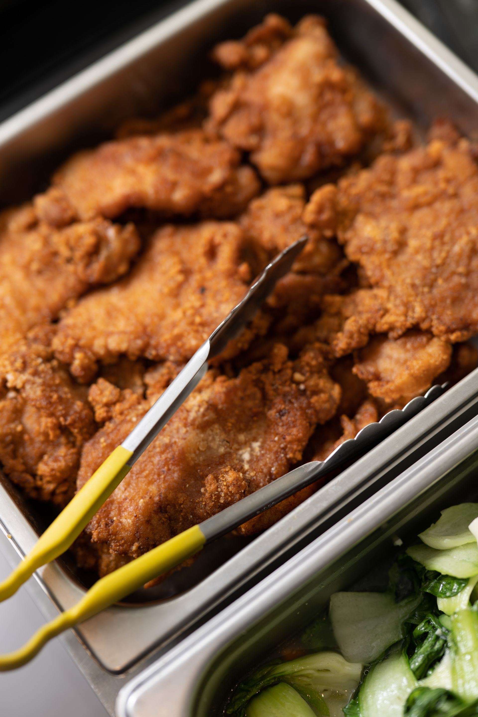 Omeo Golden Fried Chicken