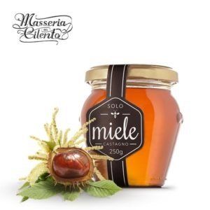 Un barattolo di miele con un'etichetta che dice miele