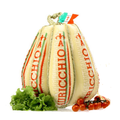 Un grosso melone con la scritta auricchio sopra