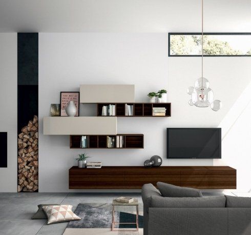 salone con divano e tv