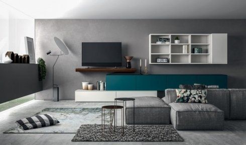salone con arredamento moderno e televisione