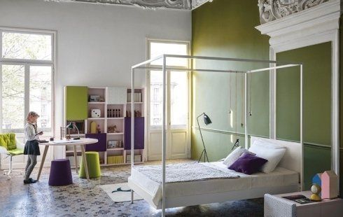 camera da letto arredata per bambine