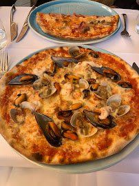pizza con frutti di mare