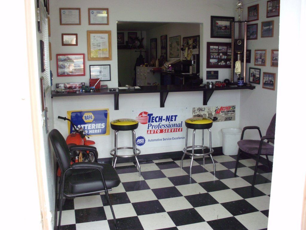 Reception Area — Orangevale, CA — Steve's Small Car Repair