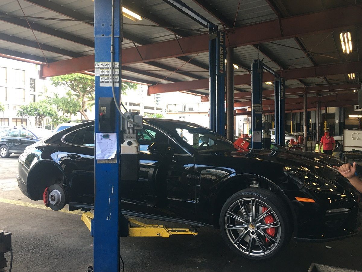 Tire Change Car | Lex Brodies