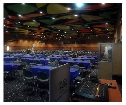 Tradutécnicas Global sillas y mesas para conferencia