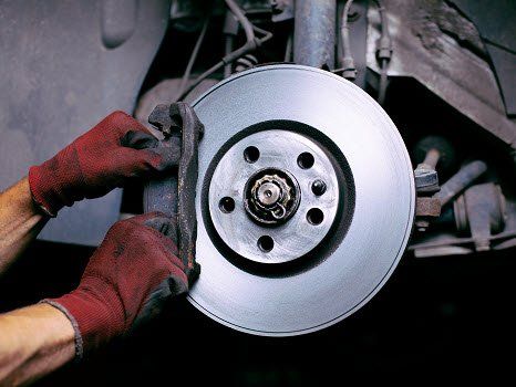 Car brake disk and pads replacement