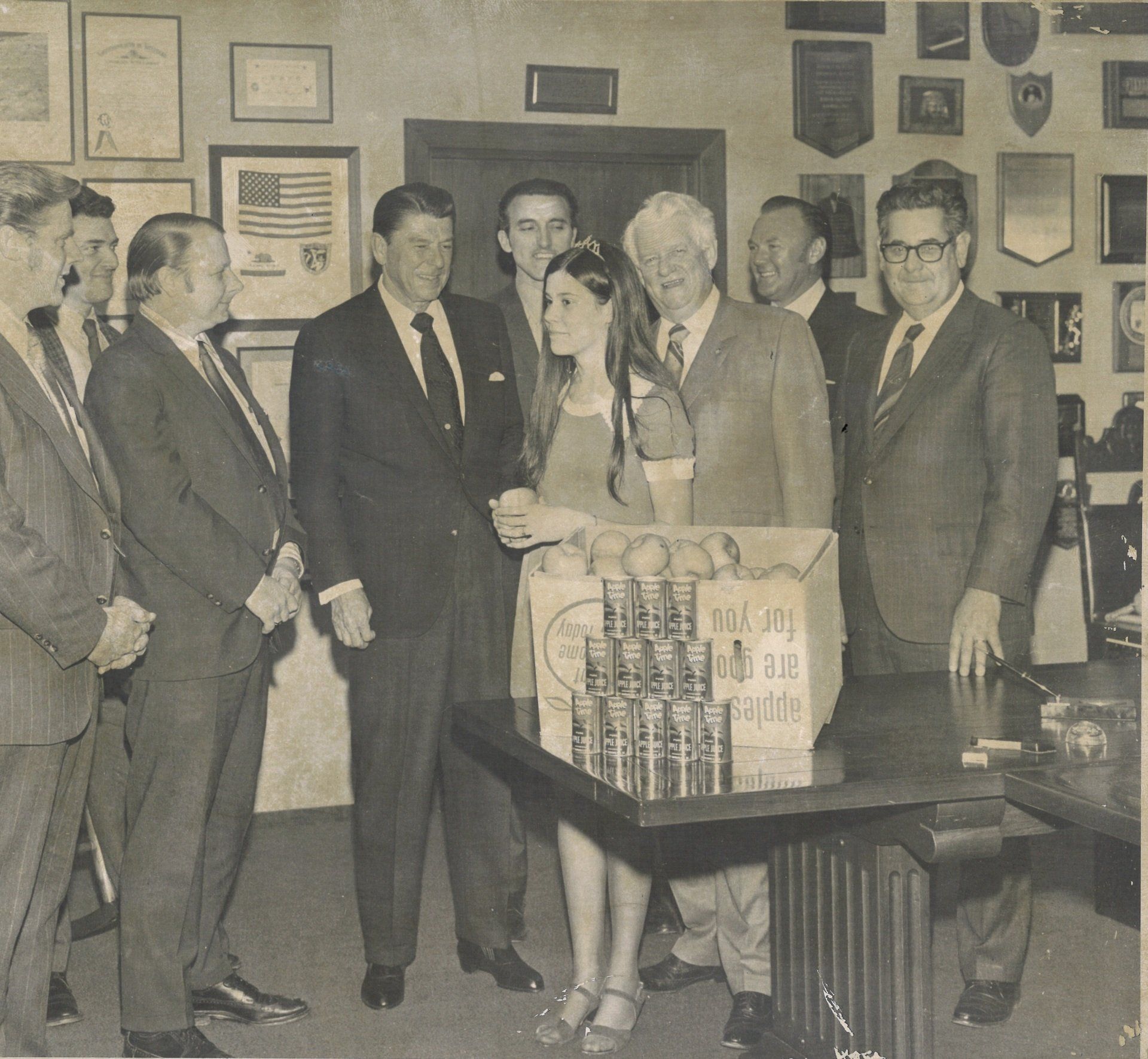 Richard Pellascini – President (at the time) of Chamber of Commerce – Presenting Governor Reagan with Gravenstein Apples from Sebastopol.