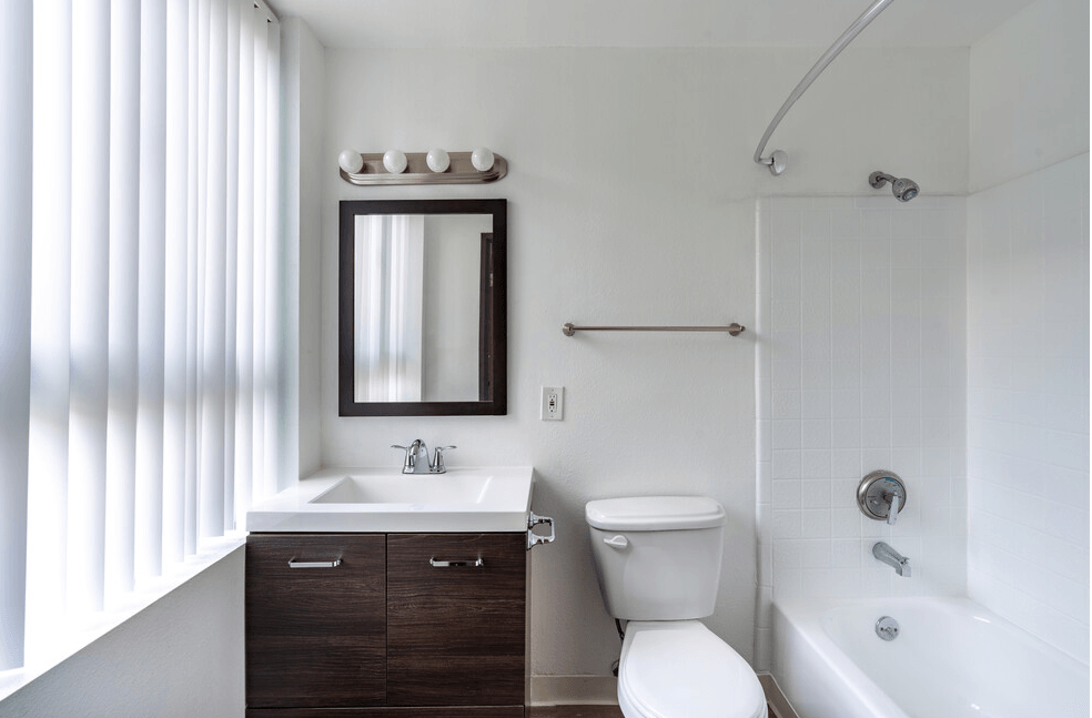 Commodore Regency Apartments gallery