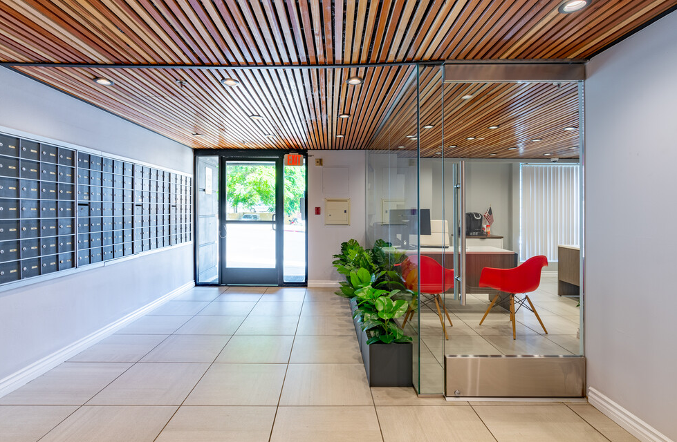 Commodore Regency Apartments gallery