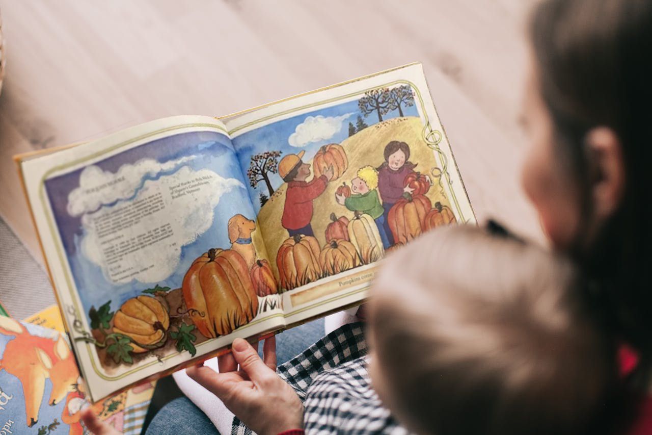 Our Montessori Bookshelf: Fall into the Season