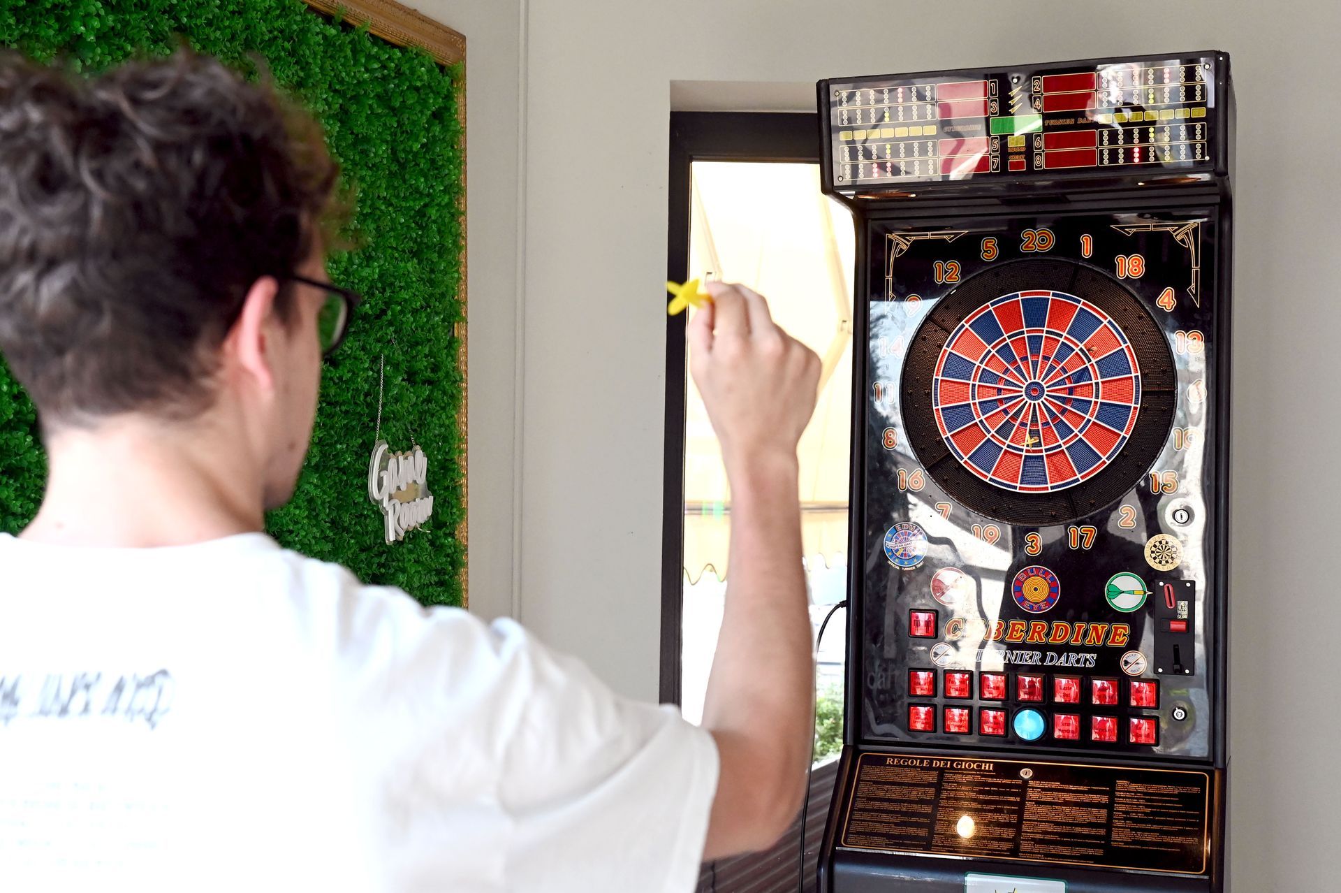 sala eventi con tiro al bersaglio