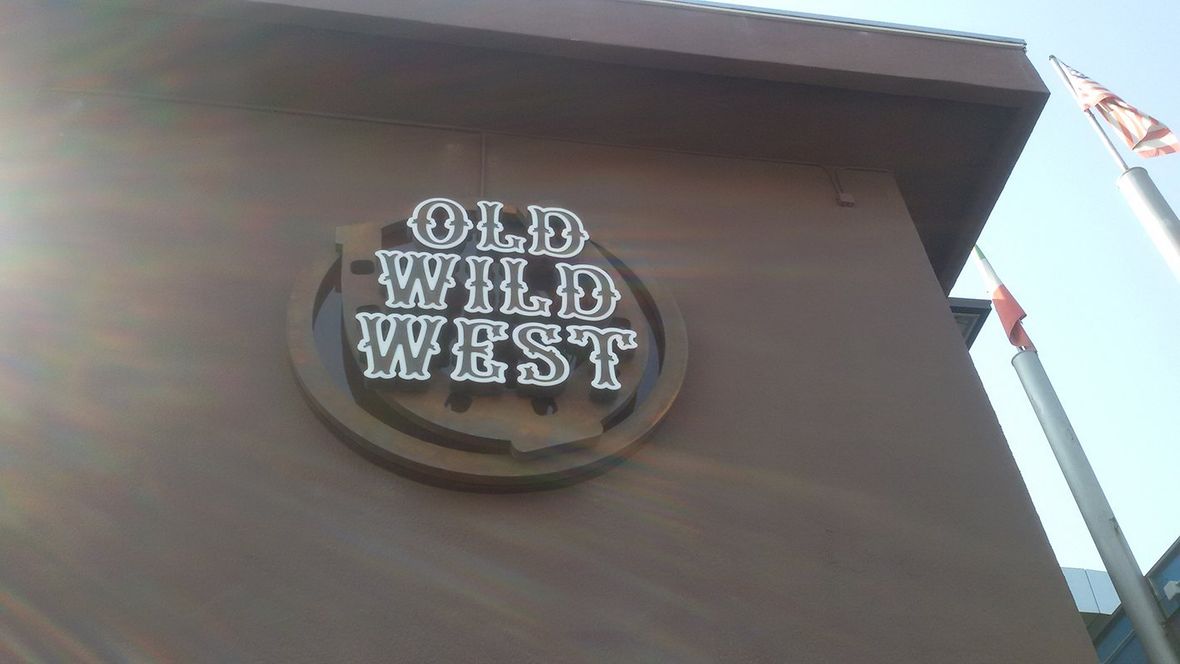 old wild west insegna led