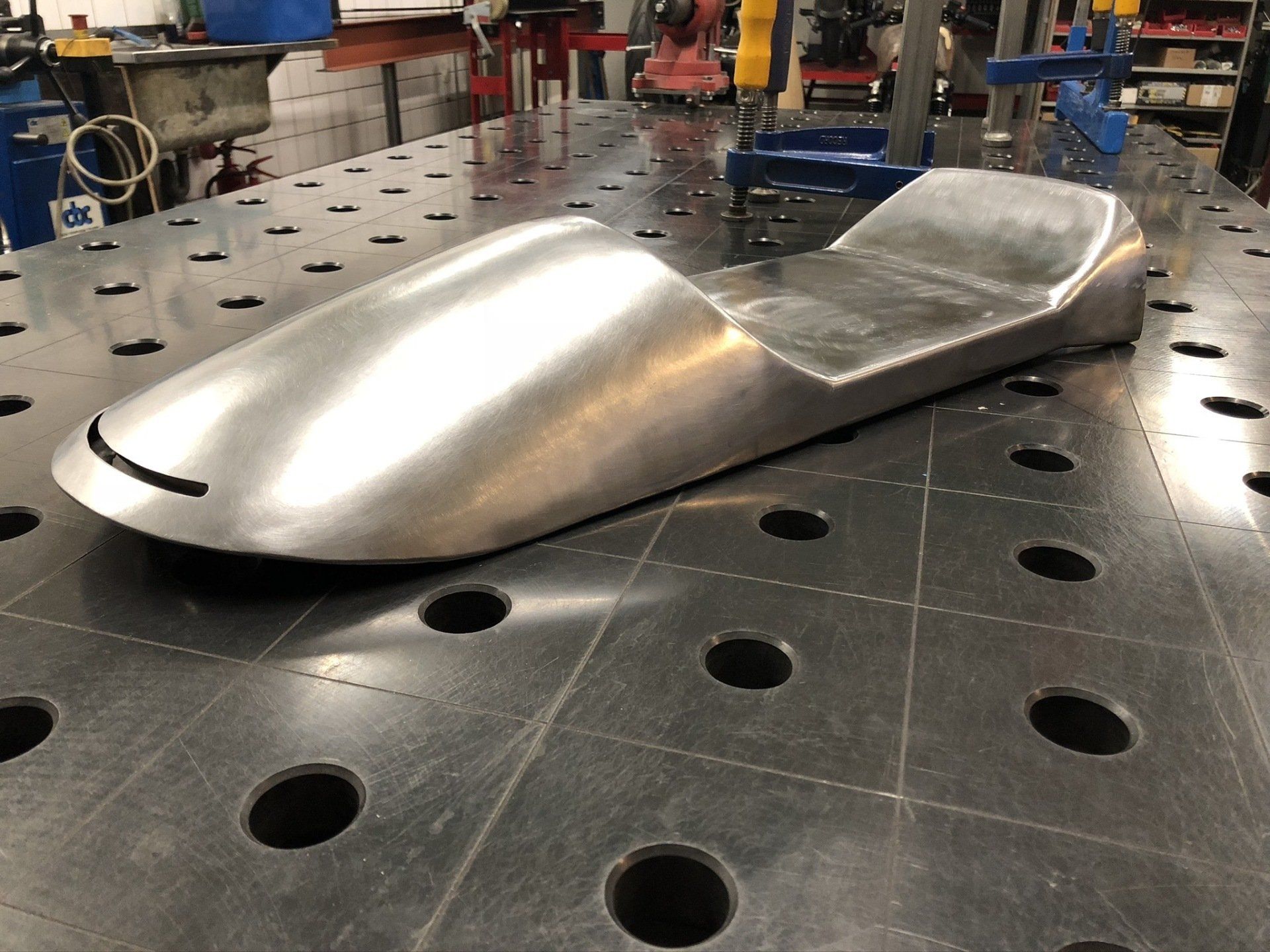 Caferacer seat staal