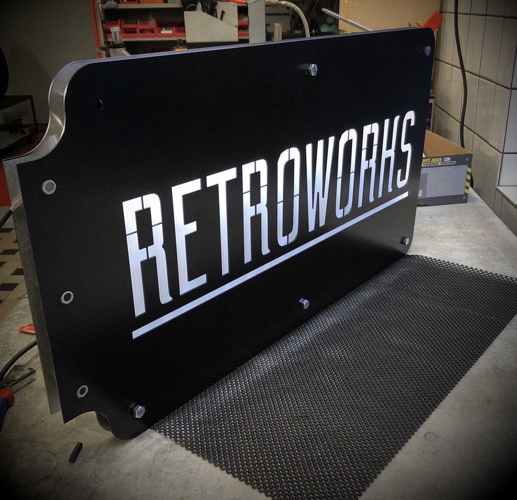 Uithangbord vintage verlicht