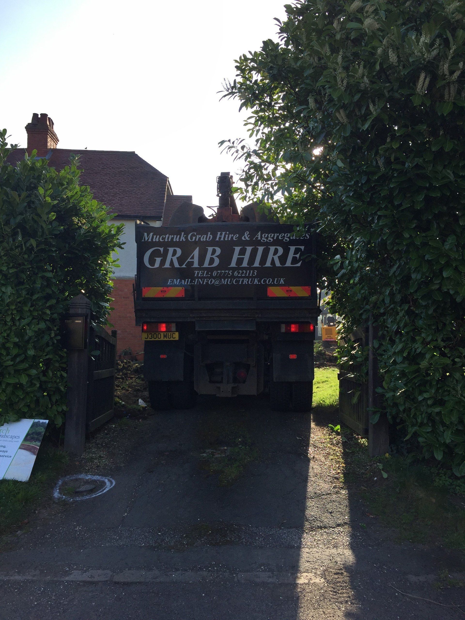 Muctruk Grab Hire, Aggs & Bags_Grab hire_Bedfordshire_dumper hire