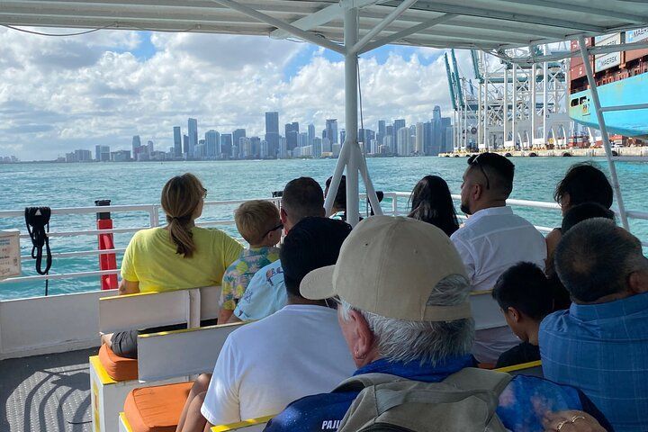 Miami: City Cruise Millionaire's Homes & Venetian Islands 60 Min