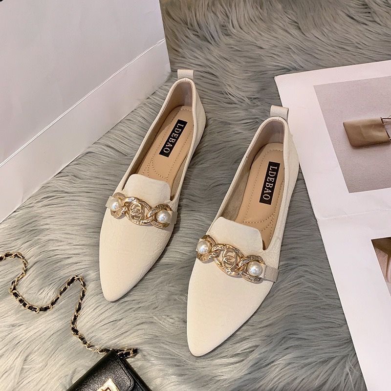 珍珠尖頭平底鞋