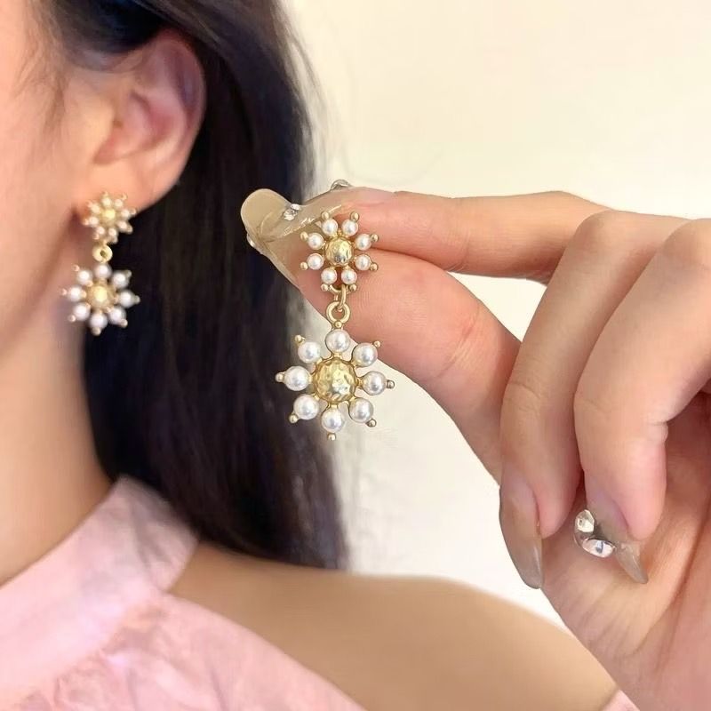 珍珠花造型耳環