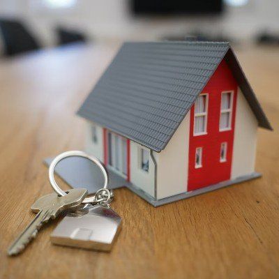 Keys and a house