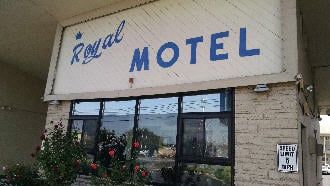 Motel front - Cheap rooms in Secaucus, NJ