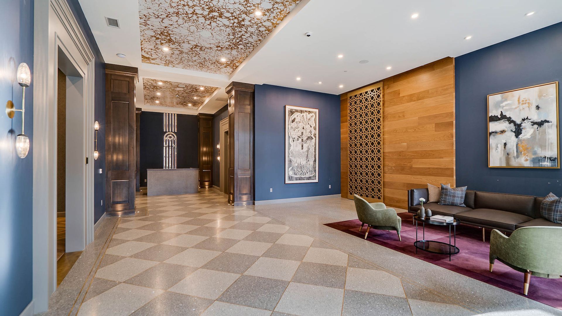 Lobby sitting area and concierge desk