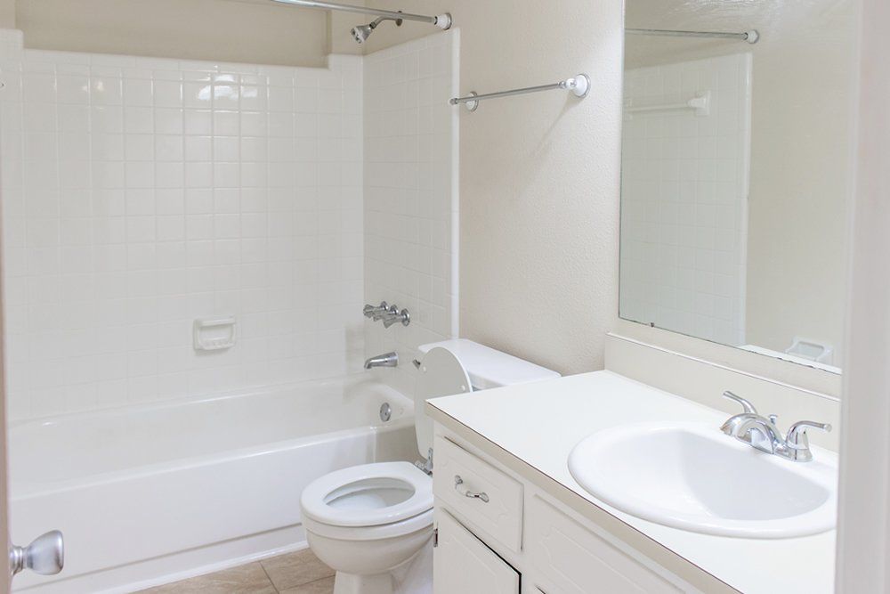 72nd Avenue Apartments interior bathroom