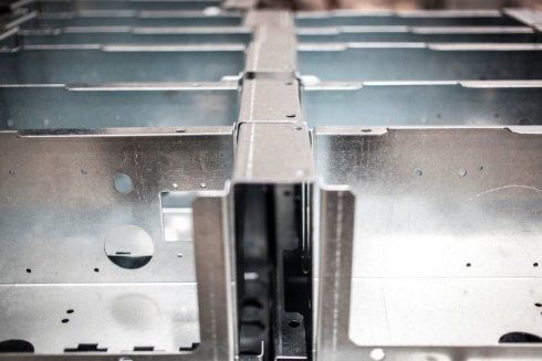 oggetti metallici sottoposti a piegatura a Milano