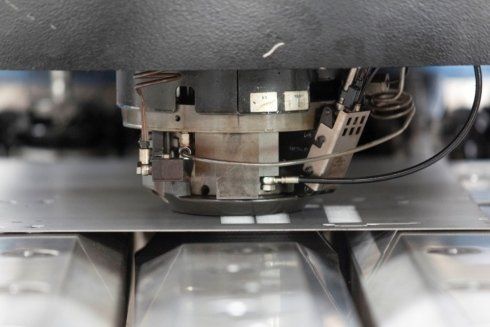 punzonatura a Milano