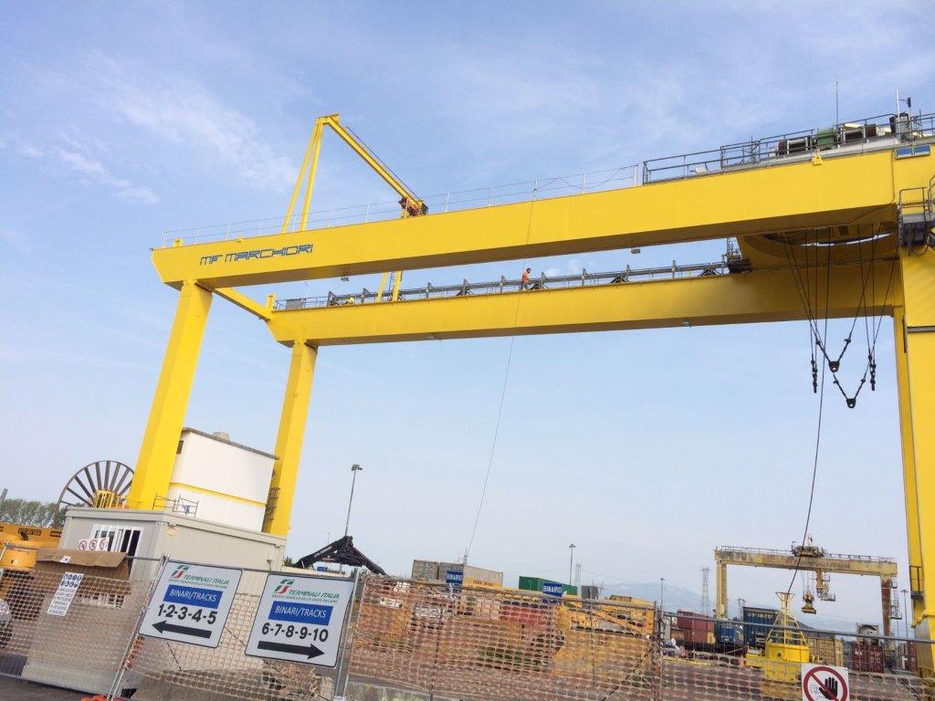 Intervento di verniciatura su metallo